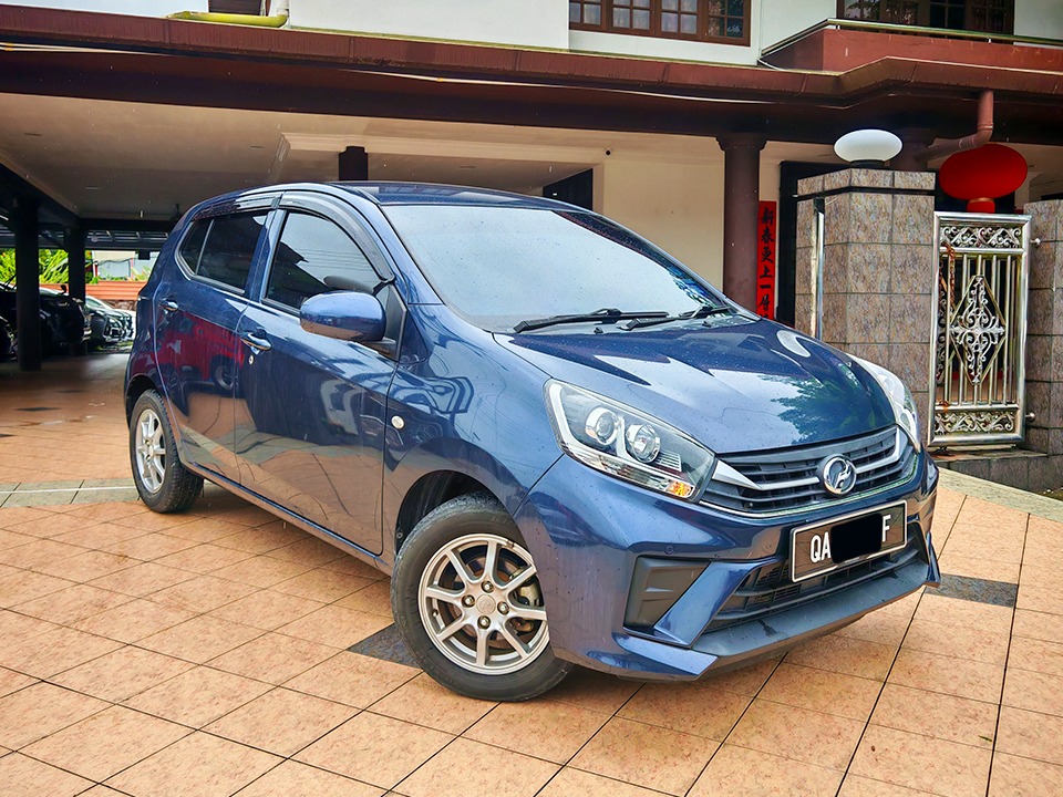 2022 Perodua Axia 1.0 G-Xtra terpakai warna Blue untuk dijual di Kuching, Sarawak