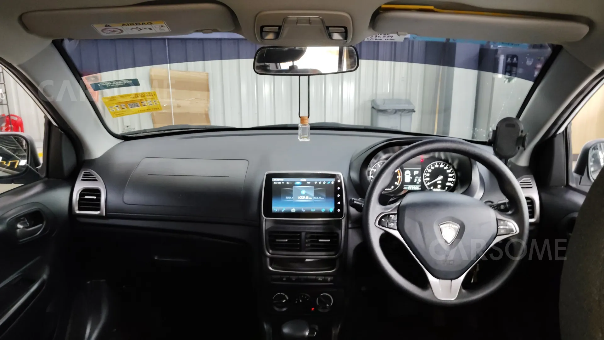 2021 Proton Saga 1.3 Premium terpakai warna White untuk dijual di Kuching, Sarawak, gambar 6