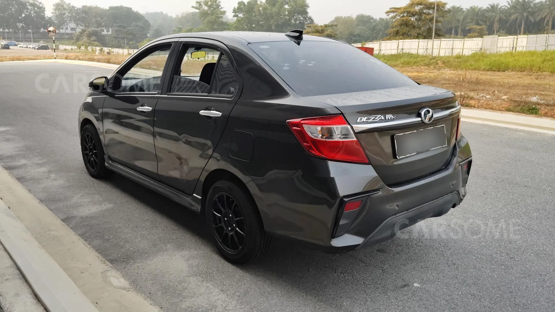 古晋（砂拉越）出售的二手 2022 Perodua Bezza 1.3 X，Black，第 4 张