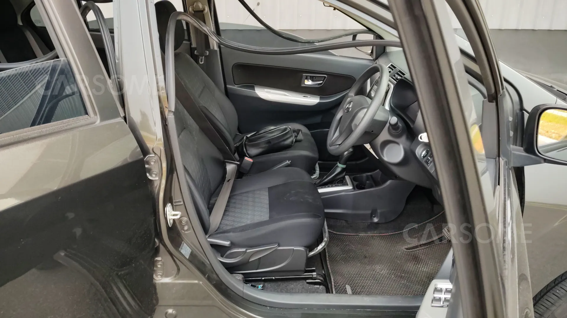 古晋（砂拉越）出售的二手 2022 Perodua Bezza 1.3 X，Black，第 7 张