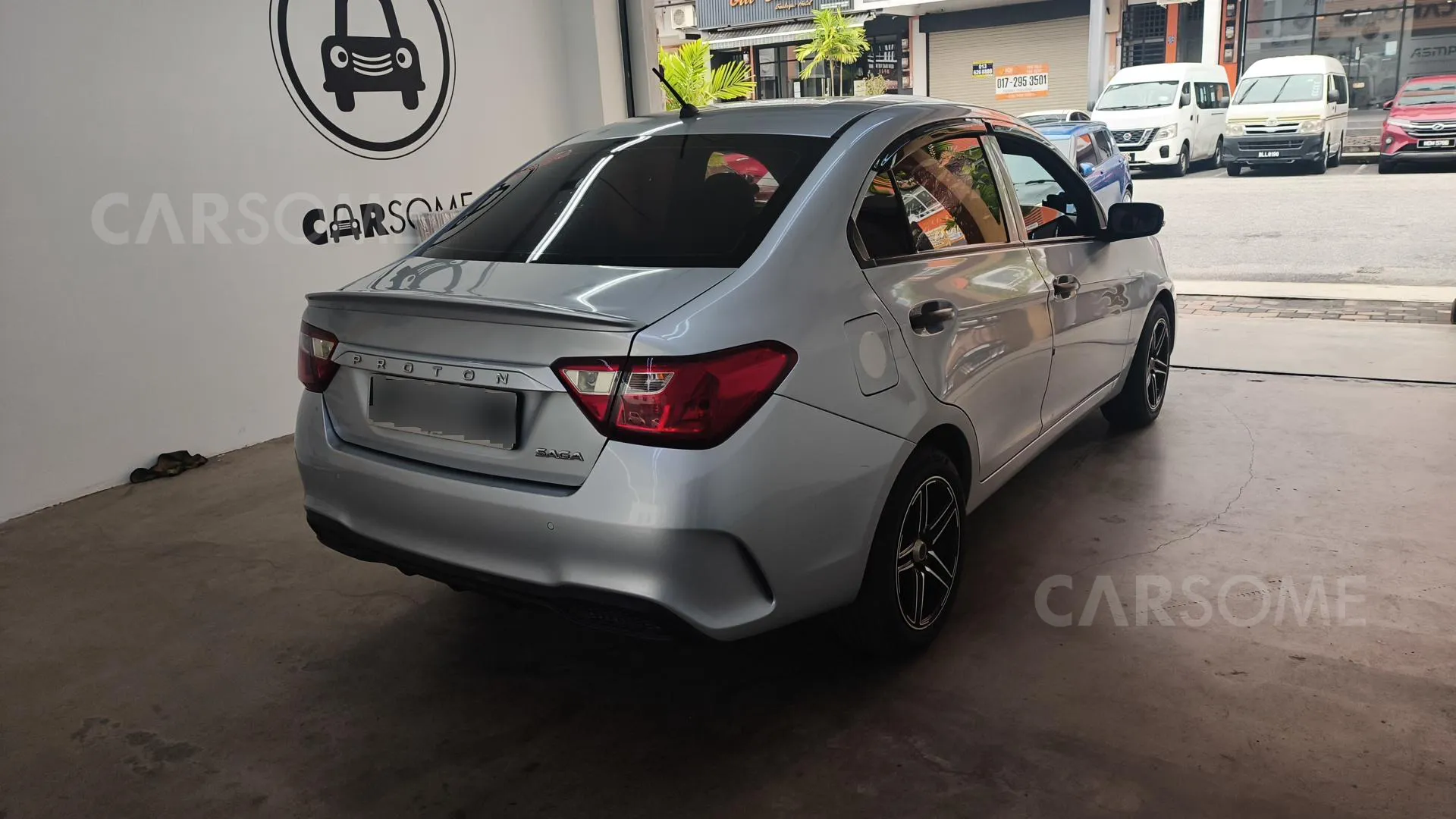 2019 Proton Saga 1.3 Standard terpakai warna Silver untuk dijual di Kuching, Sarawak, gambar 3