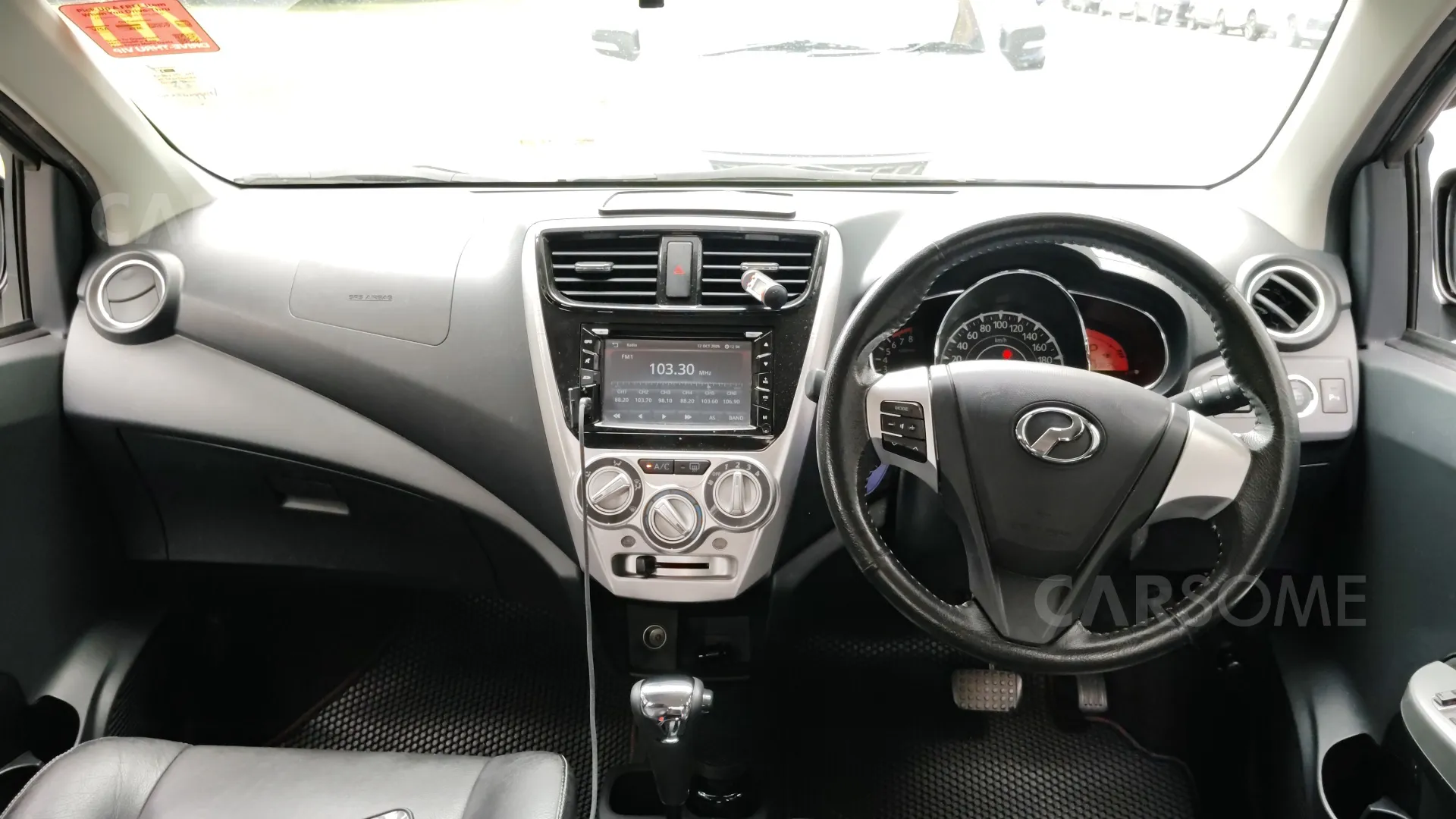 2019 Perodua Axia 1.0 AV terpakai warna Blue untuk dijual di Kuching, Sarawak, gambar 6